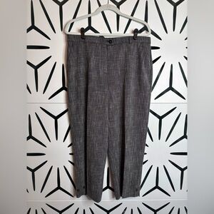 Investments Gray & White Cropped Trousers w/ End-of-Leg Detail Size 14